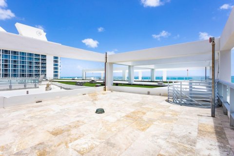 Condo in Miami Beach, Florida, 1 bedroom  № 1872167 - photo 21