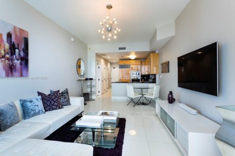Condo in Miami Beach, Florida, 1 bedroom  № 1872167 - photo 10