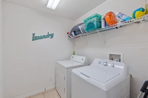 Casa en alquiler en Davenport, Florida, 4 dormitorios, 170.29 m2 № 1900843 - foto 8