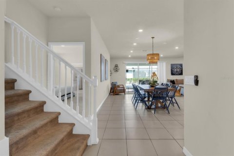House in Davenport, Florida 9 bedrooms, 408.68 sq.m. № 2391349 - photo 10