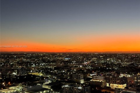 Купить кондоминиум в Майами, Флорида 1 комната, 105.35м2, № 2045492 - фото 16