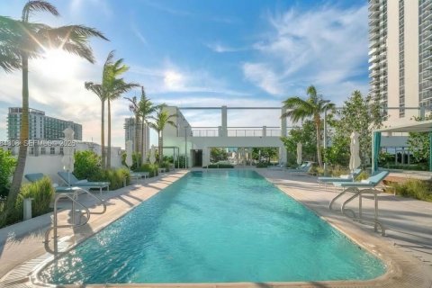 Купить кондоминиум в Майами, Флорида 1 комната, 105.35м2, № 2045492 - фото 19
