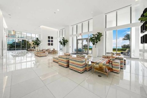 Купить кондоминиум в Майами, Флорида 1 комната, 105.35м2, № 2045492 - фото 17