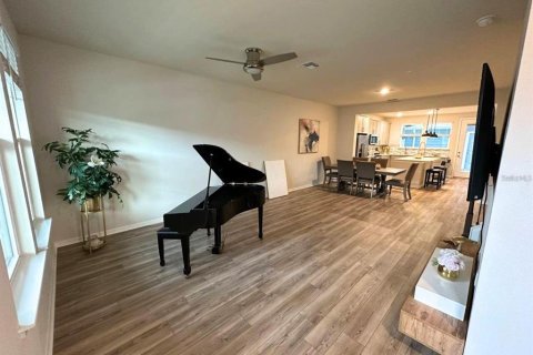 Townhouse in ISLES OF LAKE NONA in Orlando, Florida 3 bedrooms, 153.47 sq.m. № 1870400 - photo 7