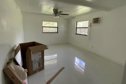 Villa ou maison à vendre à Port St. Lucie, Floride: 2 chambres, 102.56 m2 № 2242519 - photo 11
