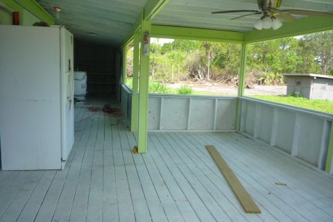 Villa ou maison à vendre à Port St. Lucie, Floride: 2 chambres, 102.56 m2 № 2242519 - photo 15