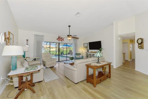 Casa en venta en Punta Gorda, Florida, 3 dormitorios, 171.03 m2 № 1905620 - foto 9