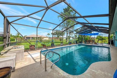 Casa en venta en Punta Gorda, Florida, 3 dormitorios, 171.03 m2 № 1905620 - foto 2