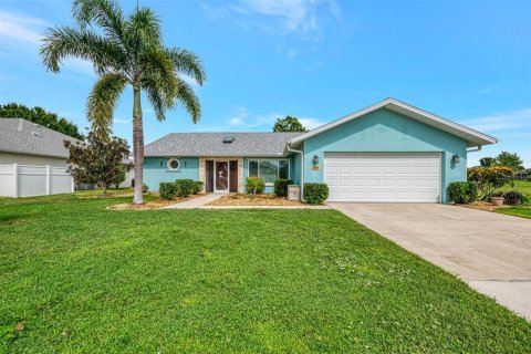 Casa en venta en Punta Gorda, Florida, 3 dormitorios, 171.03 m2 № 1905620 - foto 1