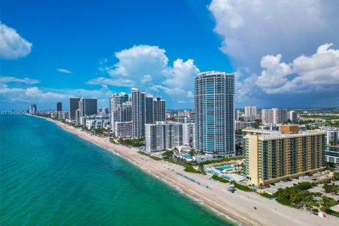 Снять в аренду кондоминиум в Холливуд, Флорида 1 спальня, 54.81м2, № 2005421 - фото 26