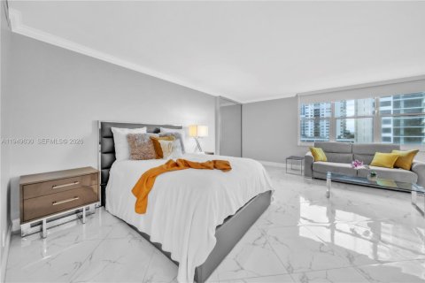 Снять в аренду кондоминиум в Холливуд, Флорида 1 спальня, 54.81м2, № 2005421 - фото 16