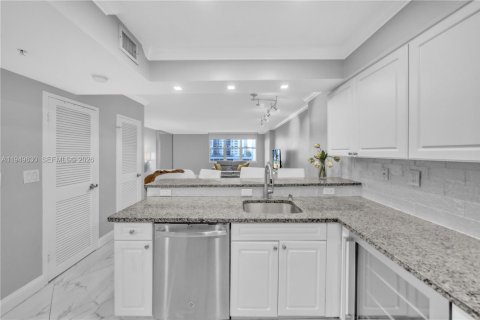 Снять в аренду кондоминиум в Холливуд, Флорида 1 спальня, 54.81м2, № 2005421 - фото 6