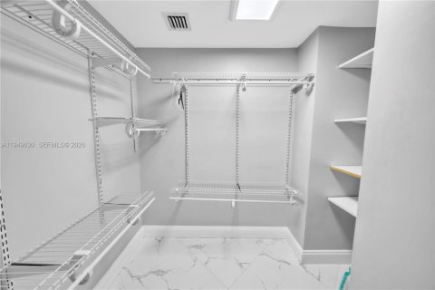 Снять в аренду кондоминиум в Холливуд, Флорида 1 спальня, 54.81м2, № 2005421 - фото 7