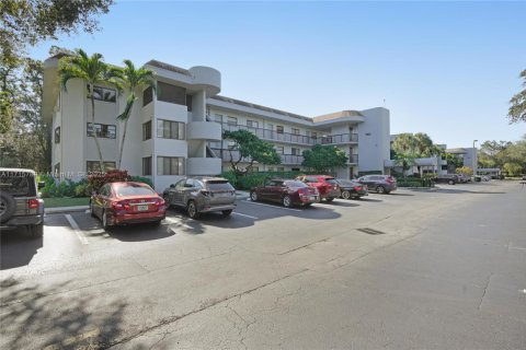 Copropriété à vendre à Tamarac, Floride: 2 chambres, 91.51 m2 № 1697741 - photo 24