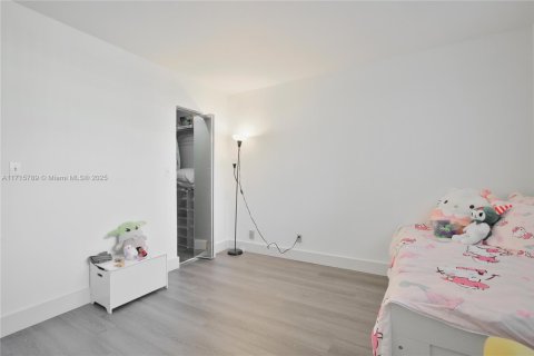 Copropriété à vendre à Tamarac, Floride: 2 chambres, 91.51 m2 № 1697741 - photo 12
