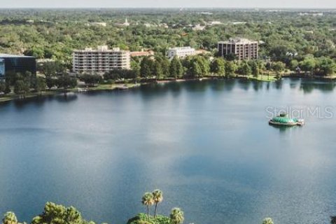 Apartamento en alquiler en Orlando, Florida, 3 dormitorios, 127.46 m2 № 1512580 - foto 10
