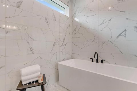 Villa ou maison à vendre à DeLand, Floride: 3 chambres, 231.33 m2 № 2310510 - photo 16