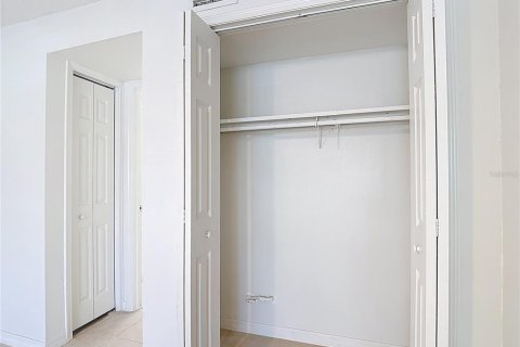 Condominio en venta en New Port Richey, Florida, 1 dormitorio, 67.63 m2 № 2098878 - foto 23