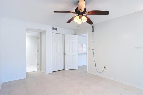 Condominio en venta en New Port Richey, Florida, 1 dormitorio, 67.63 m2 № 2098878 - foto 21