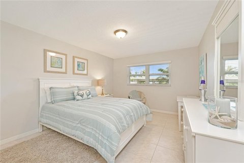 Condo in Bradenton, Florida, 2 bedrooms  № 1517254 - photo 28