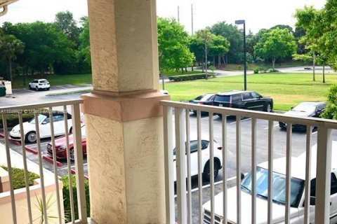 Снять в аренду таунхаус в Юпитер, Флорида 2 спальни, 102.29м2, № 2057405 - фото 7