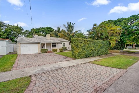Casa en venta en Miami, Florida, 3 dormitorios, 102.01 m2 № 1927996 - foto 3