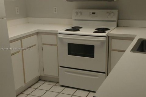 Copropriété à vendre à Miami, Floride: 2 chambres, 92.25 m2 № 2084258 - photo 3