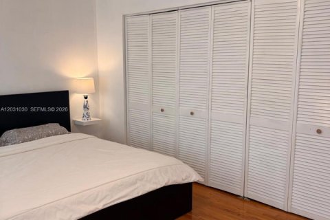 Condominio en venta en Miami Beach, Florida, 1 dormitorio, 62.24 m2 № 2258036 - foto 19
