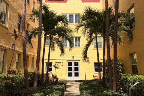 Condominio en venta en Miami Beach, Florida, 1 dormitorio, 62.24 m2 № 2258036 - foto 27