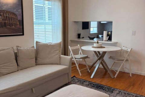 Condominio en venta en Miami Beach, Florida, 1 dormitorio, 62.24 m2 № 2258036 - foto 7