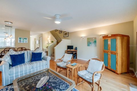 Adosado en venta en Daytona Beach, Florida, 2 dormitorios, 132.66 m2 № 2216377 - foto 12