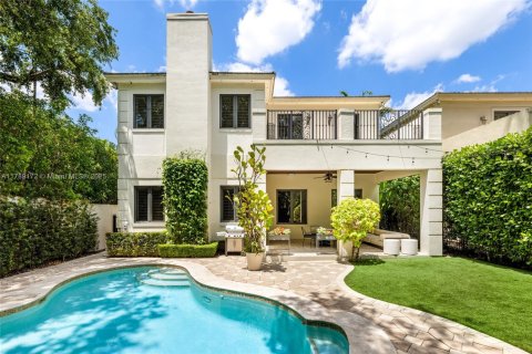 House in Miami, Florida 5 bedrooms, 427.54 sq.m. № 1782065 - photo 3