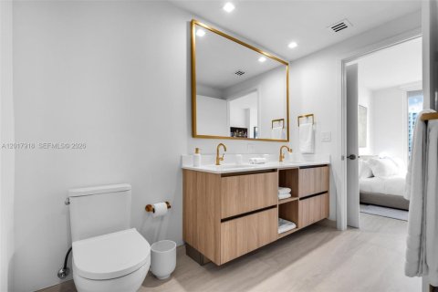 Снять в аренду кондоминиум в Майами, Флорида 2 спальни, 126.16м2, № 2256500 - фото 22