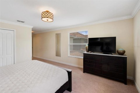 Casa en venta en Kissimmee, Florida, 5 dormitorios, 280.1 m2 № 2383830 - foto 19