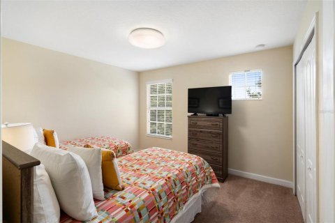 Casa en venta en Kissimmee, Florida, 5 dormitorios, 280.1 m2 № 2383830 - foto 28