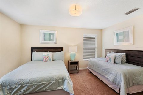 Casa en venta en Kissimmee, Florida, 5 dormitorios, 280.1 m2 № 2383830 - foto 25
