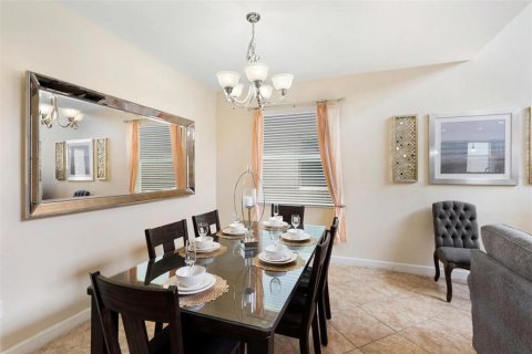 Casa en venta en Kissimmee, Florida, 5 dormitorios, 280.1 m2 № 2383830 - foto 7