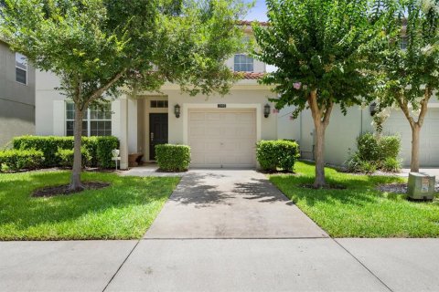 Casa en Kissimmee, Florida 5 dormitorios, 280.1 m2 № 2383830