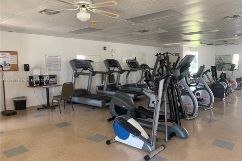 Condominio en venta en Miami, Florida, 1 dormitorio, 63.92 m2 № 1942730 - foto 8