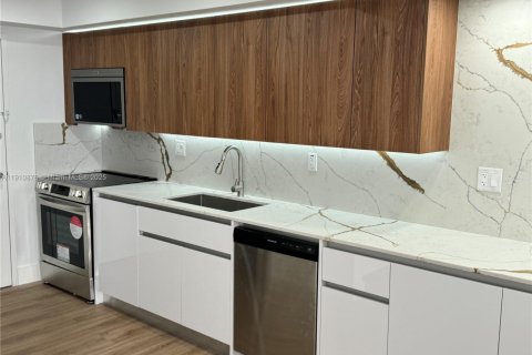 Condo in Aventura, Florida, 2 bedrooms  № 2013221 - photo 4