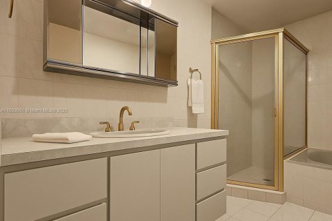 Villa ou maison à vendre à Miami, Floride: 4 chambres, 201.88 m2 № 1950471 - photo 22