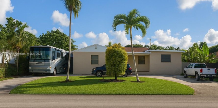 Villa ou maison à Miami, Floride 4 chambres, 201.88 m2 № 1950471