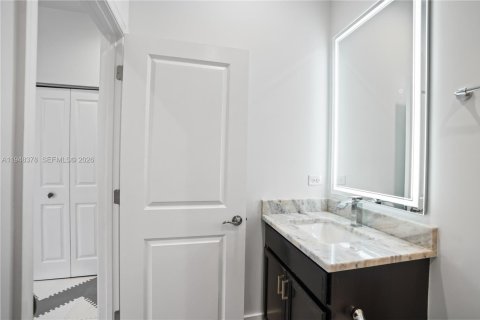 Купить таунхаус в Купер-Сити, Флорида 3 спальни, 164.44м2, № 2007665 - фото 26