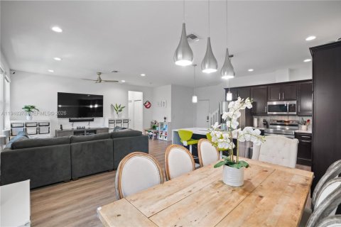 Купить таунхаус в Купер-Сити, Флорида 3 спальни, 164.44м2, № 2007665 - фото 6