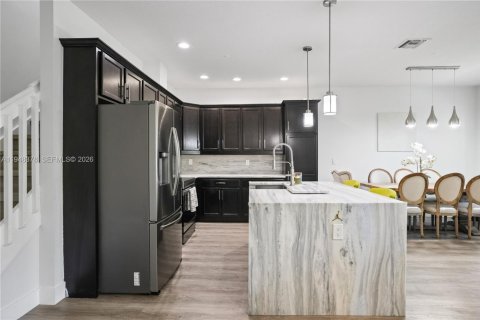 Купить таунхаус в Купер-Сити, Флорида 3 спальни, 164.44м2, № 2007665 - фото 11