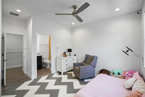 Купить таунхаус в Купер-Сити, Флорида 3 спальни, 164.44м2, № 2007665 - фото 23