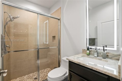 Купить таунхаус в Купер-Сити, Флорида 3 спальни, 164.44м2, № 2007665 - фото 30