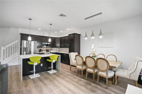 Купить таунхаус в Купер-Сити, Флорида 3 спальни, 164.44м2, № 2007665 - фото 7