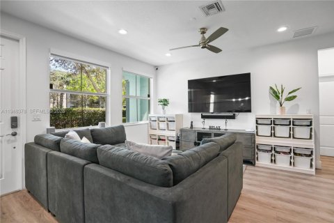 Купить таунхаус в Купер-Сити, Флорида 3 спальни, 164.44м2, № 2007665 - фото 2