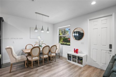 Купить таунхаус в Купер-Сити, Флорида 3 спальни, 164.44м2, № 2007665 - фото 8